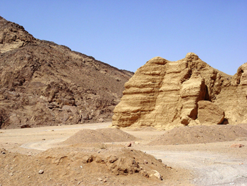 The Sinai wilderness. Photo ©Leon Mauldin.