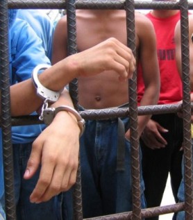 Honduran prisoner’s hands.